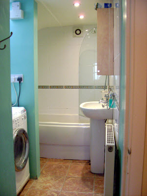 Glandwr Bathroom